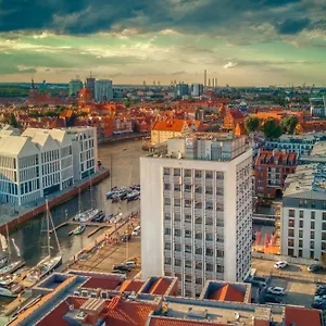 https://szafarnia-10-bb.gdanskhotel.org